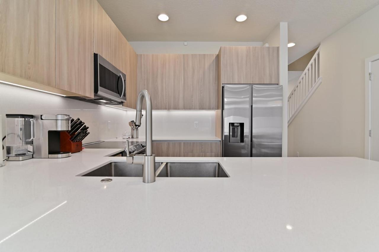 New Modern & Spacious Townhouse Near Disney - 4Br And 3Fb Orlando Eksteriør billede
